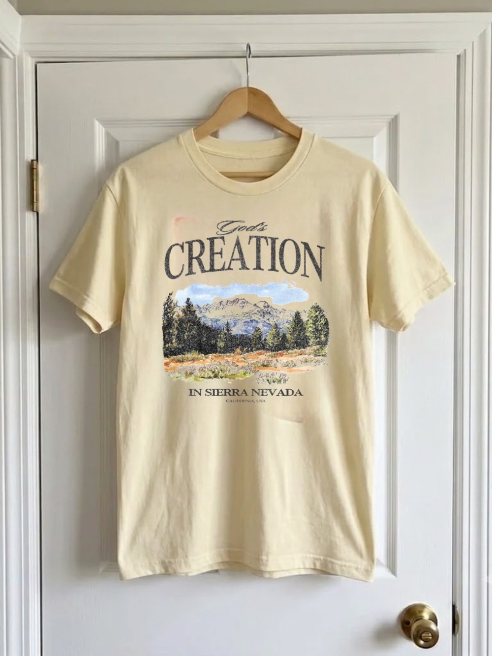 Mountain Forest Creation 'In Sierra Nevada' Graphic Tee Size L Off White